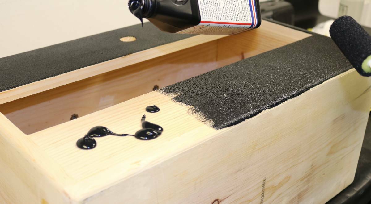 Speaker Box Coating Paint Water Based Roll-On Application Fast Drying