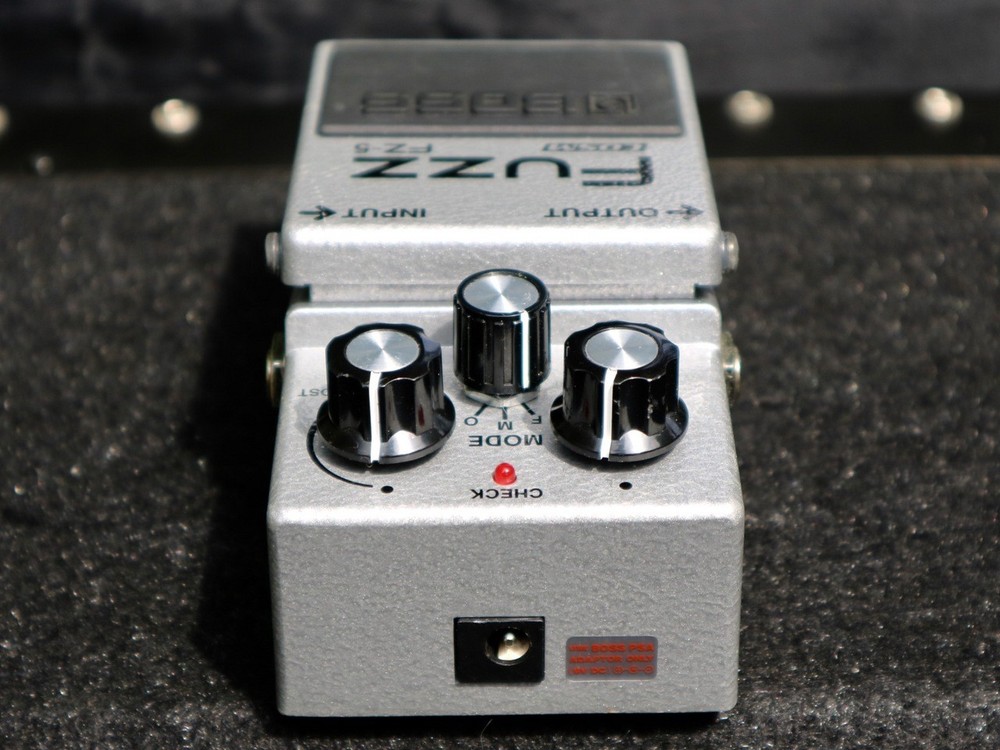 BOSS FZ-5