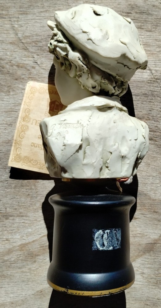 G. Viseutin Bust Statue