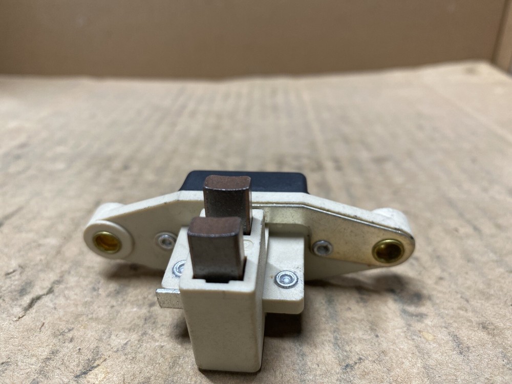 New Old Stock Lazorlite Voltage Regulator #U18-5485
