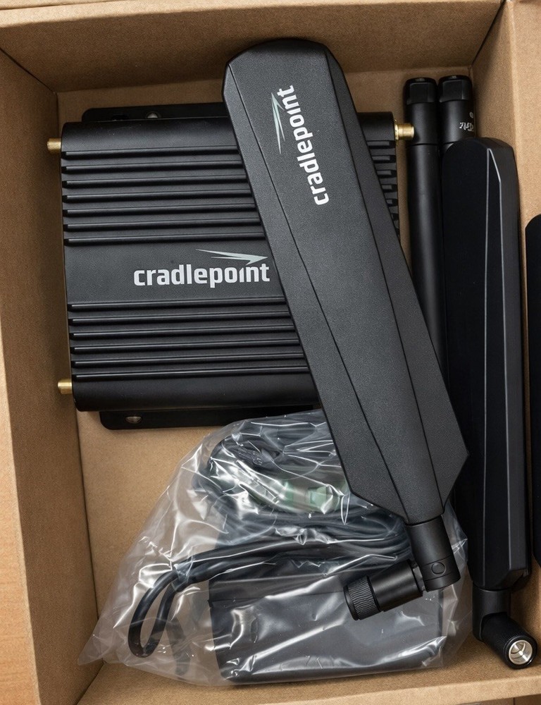 IBR 900-600M 4G LTE Router