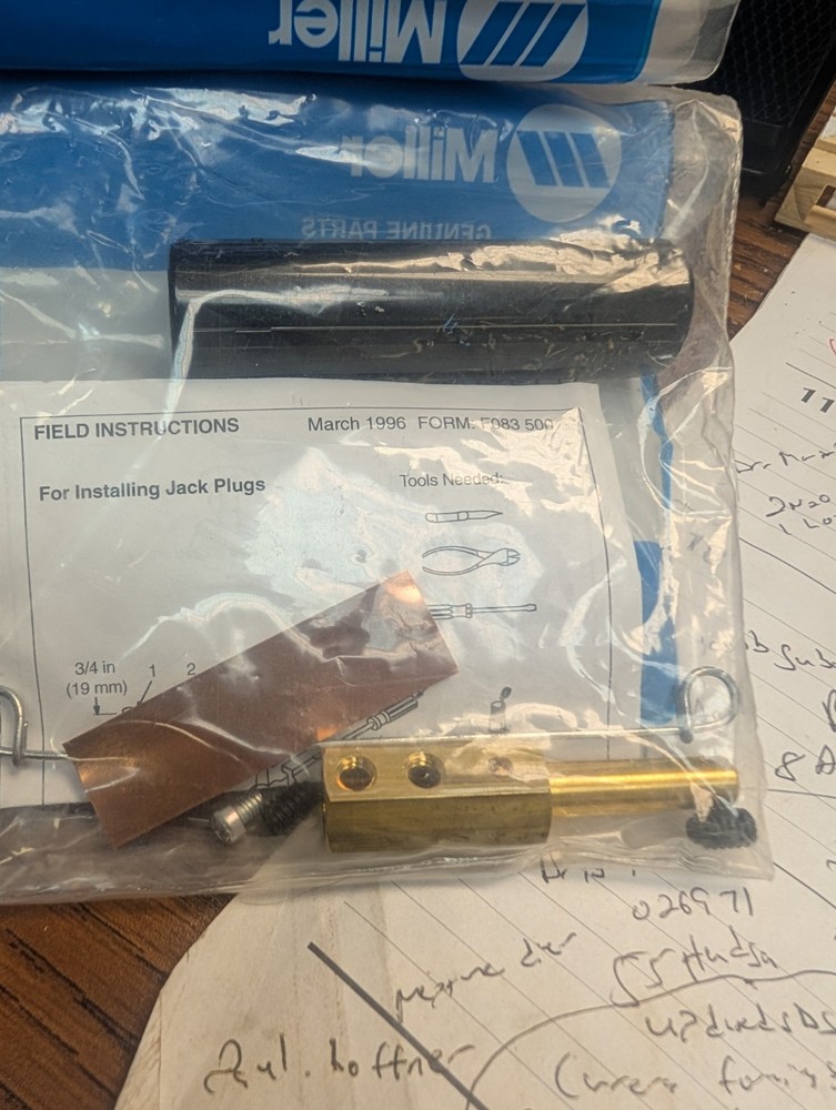 MILLER 039901 JACK PLUG BLACK, QTY.1