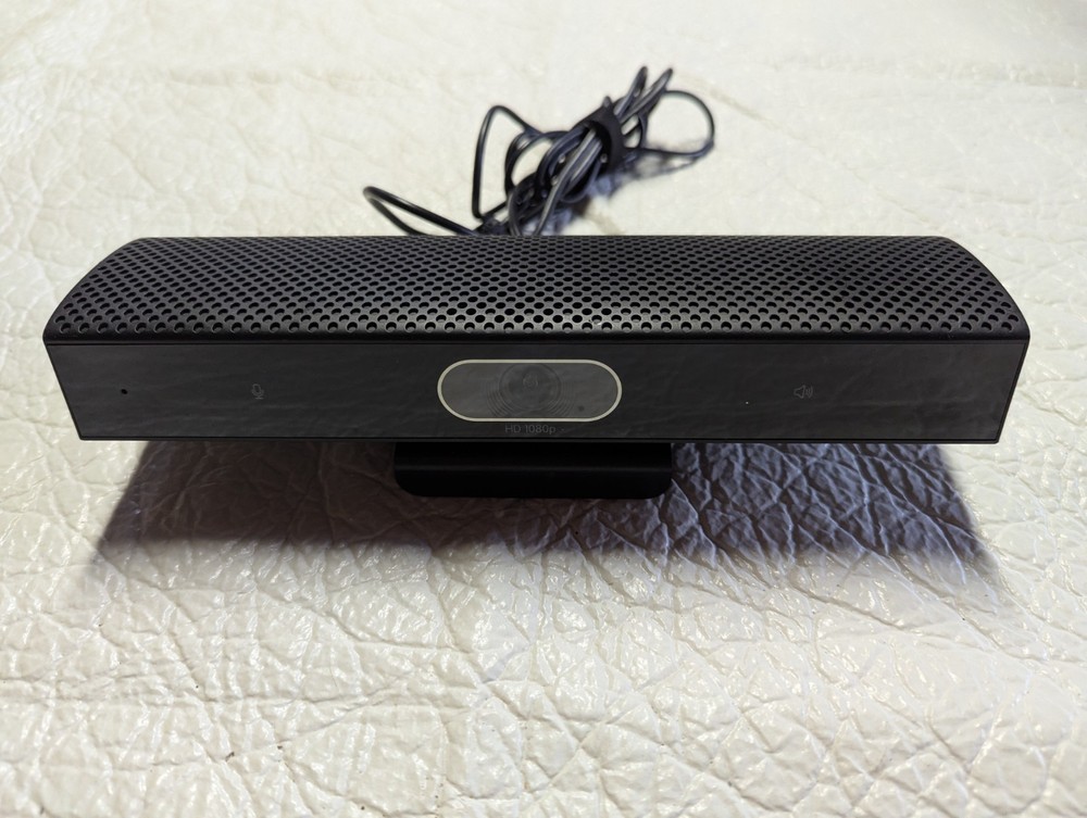 ALL-IN-ONE VIDEO CONFERENCING CAMERA