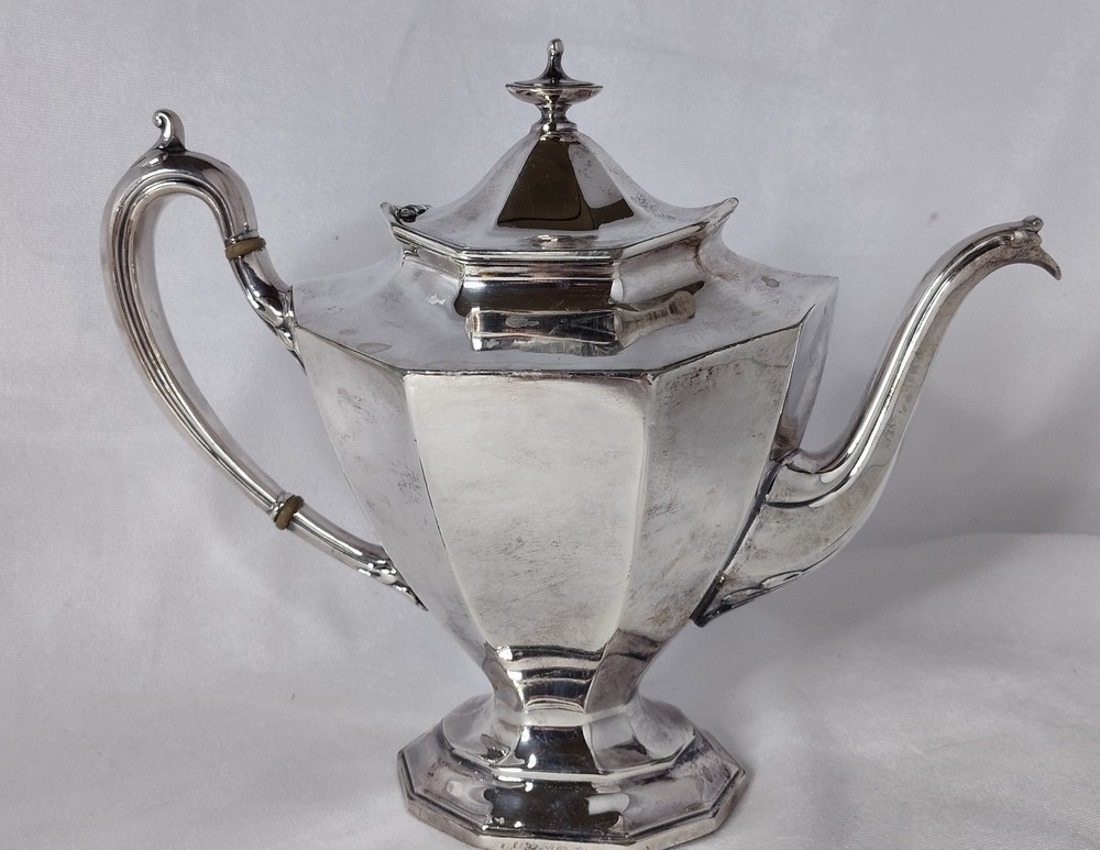 Reed & Barton 5-Piece Coffee Tea Service (Taunton, Massachusetts)