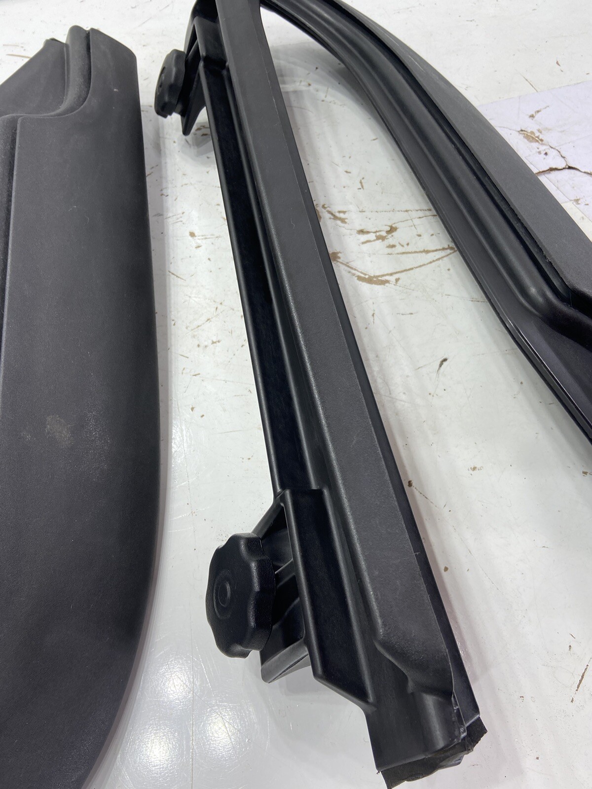 Jeep Wrangler TJ 97-06 Soft Top Door Surrounds Surround Pair Right Left