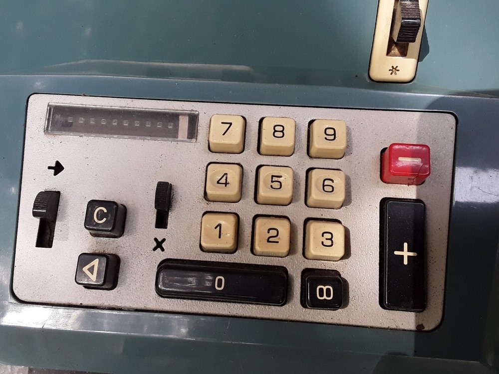 olivetti adding machine