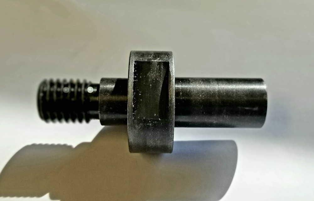 Arbor Extensions - Mounting Screw 5/8" post Dia, M14 Thread, 70mm length