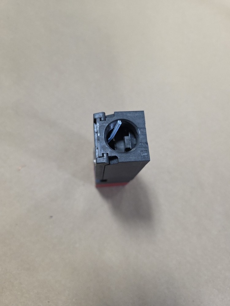 EATON E48P4K1 Series A1 Key Interlock Switch