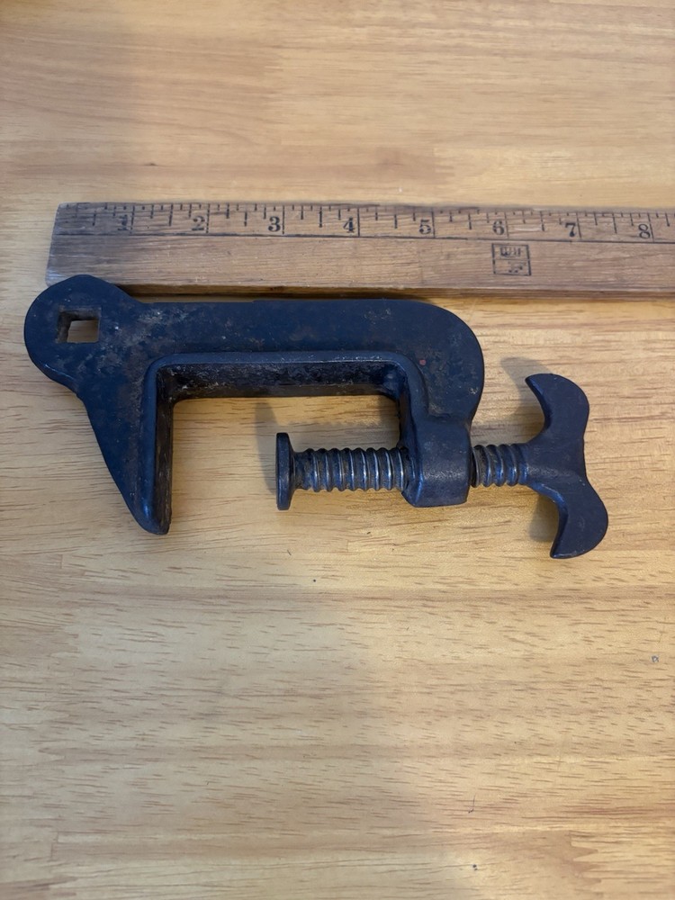 Vtg Metal Batwing Vice Tool 7”