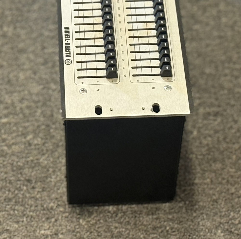 Klark Teknik DN360 2 Channel 30 Band Graphic EQRack Mount Equalizer Processor