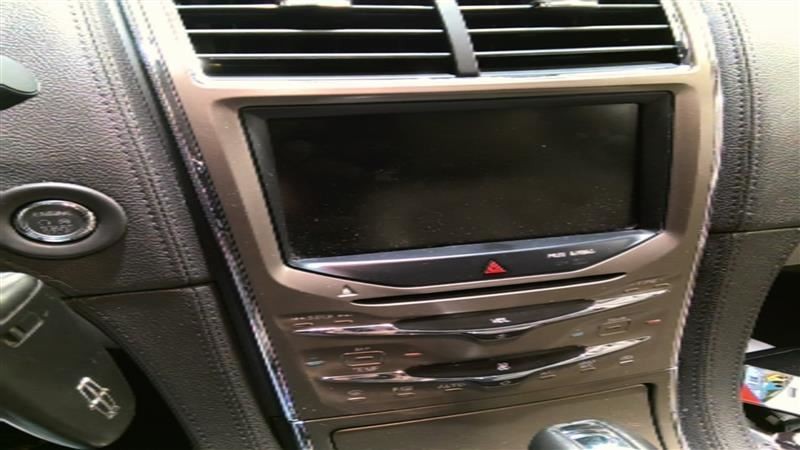 2012-2014 Ford Edge Front Center Dash Mounted 8" Touch Screen