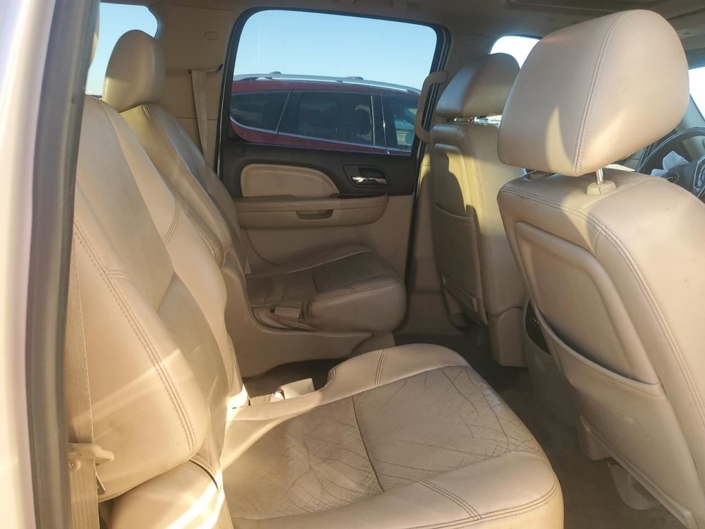 Driver Left Front Spindle/Knuckle Fits 07-14 ESCALADE 2521951