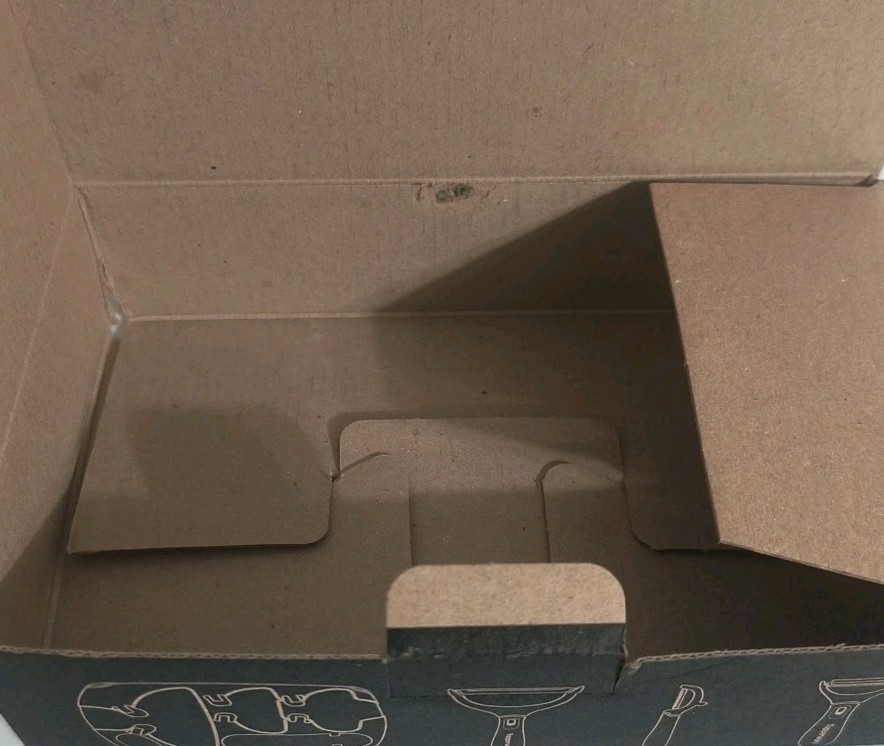 Tupperware Click Series Peeler System Damage Box