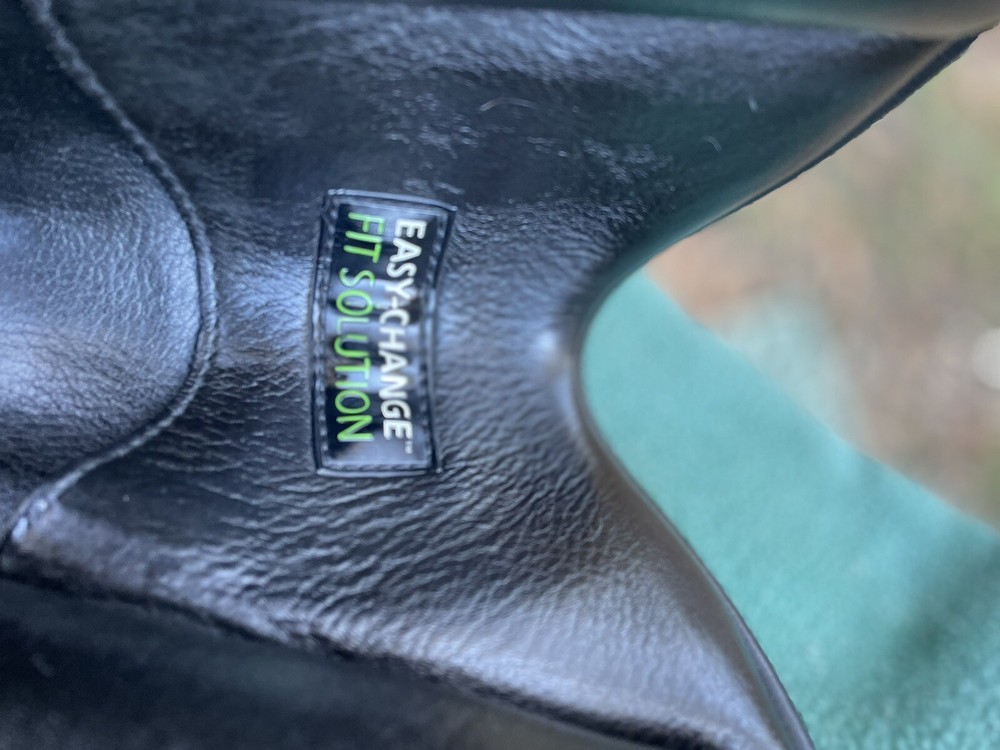 Bates Elevation DS Jump English Saddle 17.5”