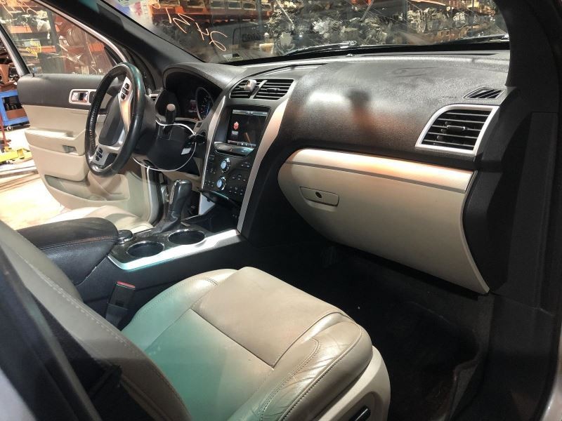 Camera/Projector Camera Above License Bracket Fits 11-12 EXPLORER 848123