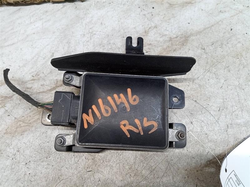 Used Blind Spot Detection System Warning Control Module fits: 2015 Hyundai Genes