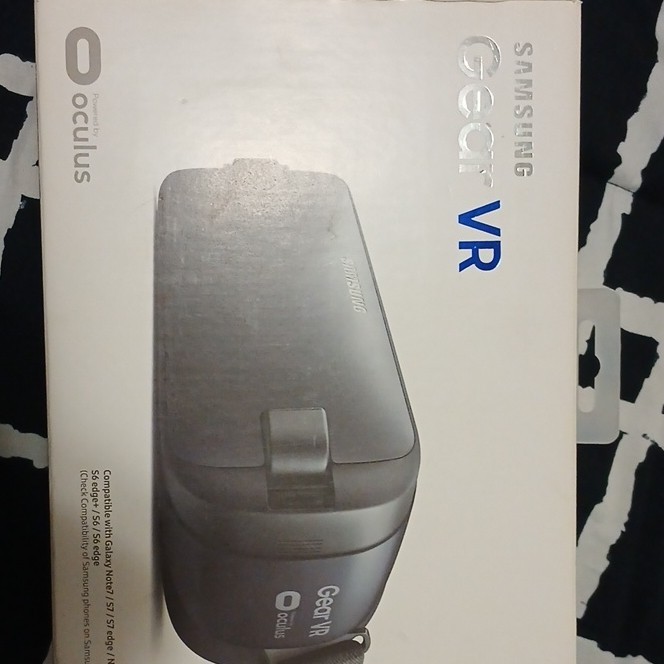 Samsung Gear VR Black Plastic Smartphone Virtual Reality Headset for Smartphones