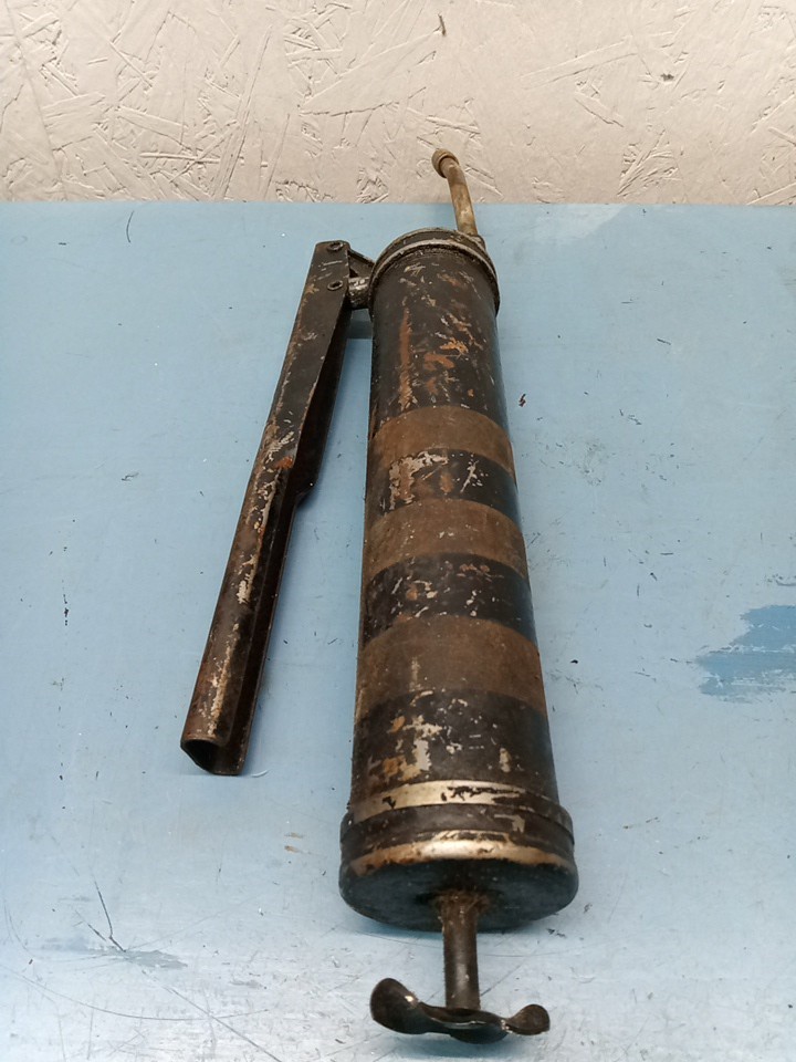 Plews Grease Gun (LL)