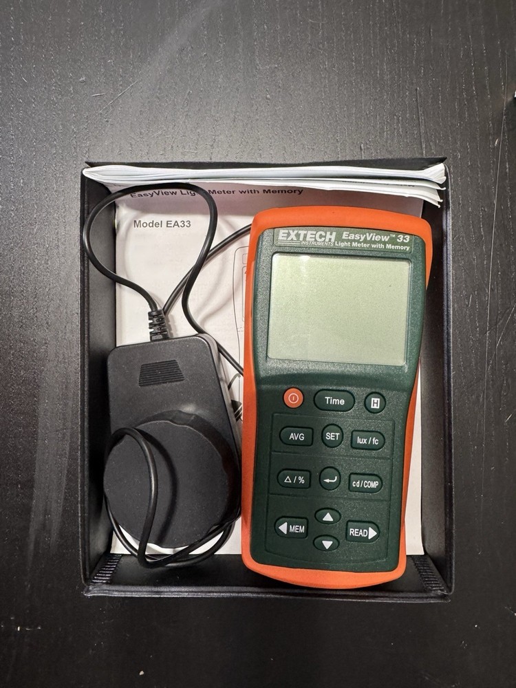 Extech® EA33 EasyView™ Light Meter w/ Memory Illuminance