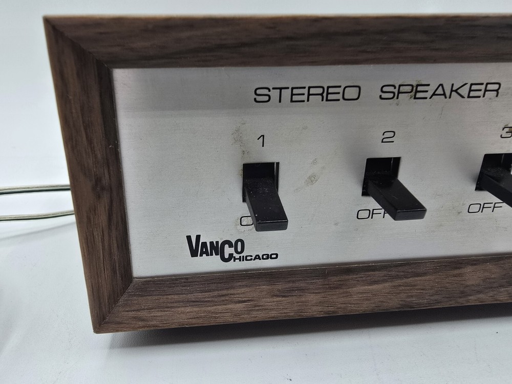 Van Co Chicago Stereo Speaker Selector Model SSS-8