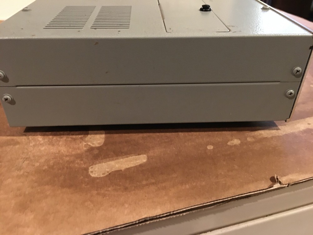 WILSON MICROWAVE SYSTEMS SATELLITE RECEIVER YM 1000