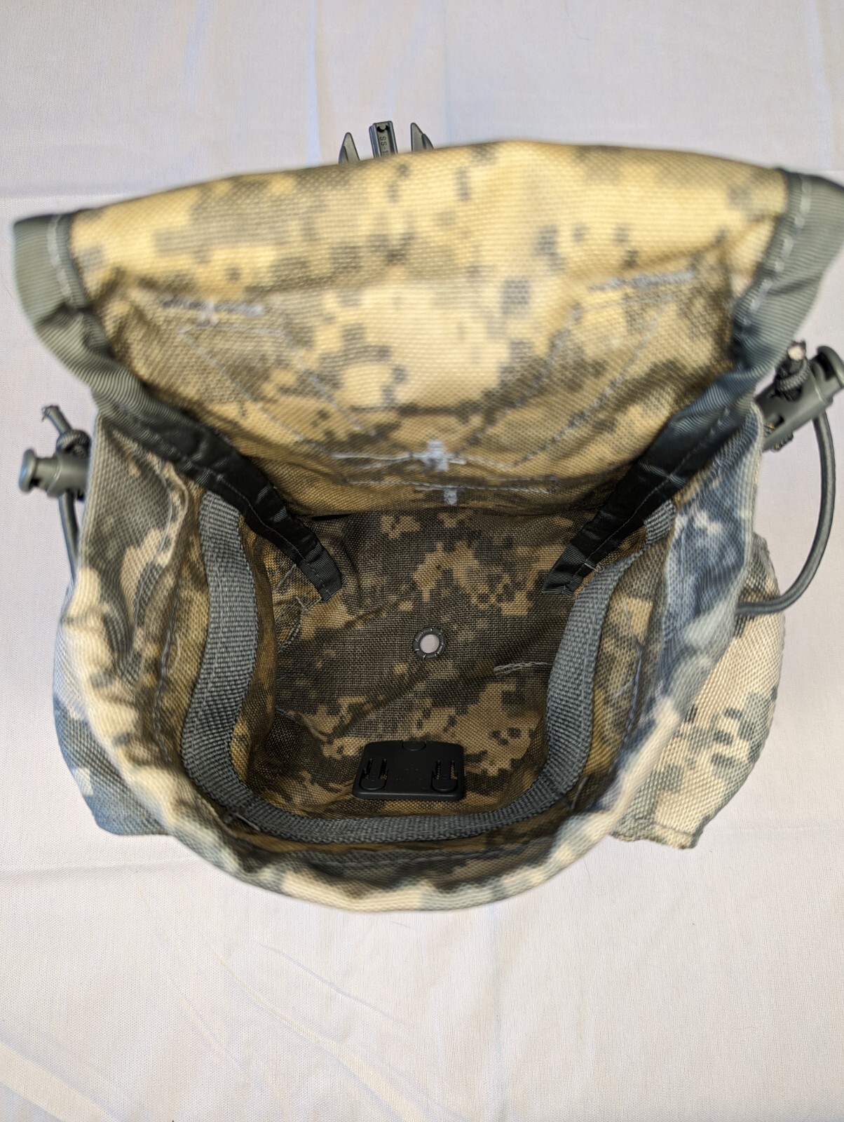 1QT Canteen with ACU Pouch - Genuine USGI Military Canteen 1 Quart UCP Cover
