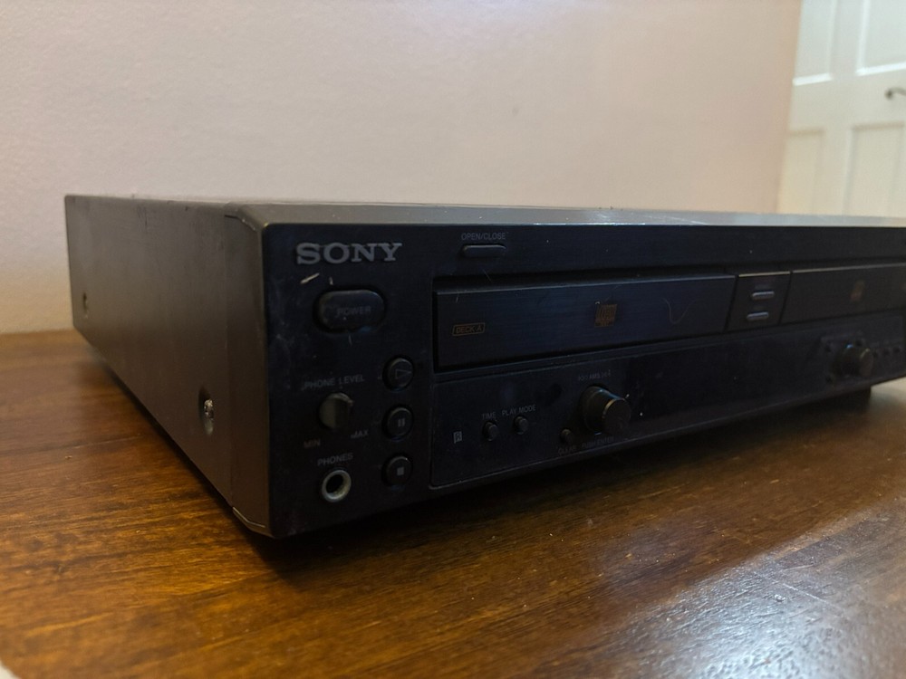 Rare Sony RCD-W10 Compact disc player Recorder Duplicator -Left reader defective