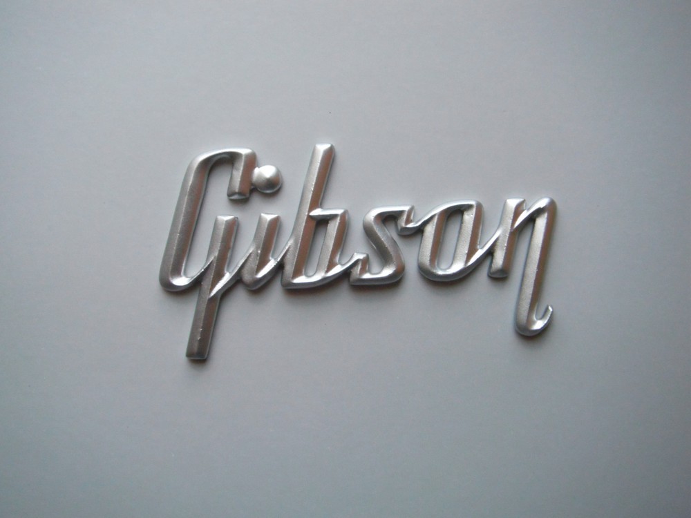 Flat Silver Large Gibson Amp Logo ( large )