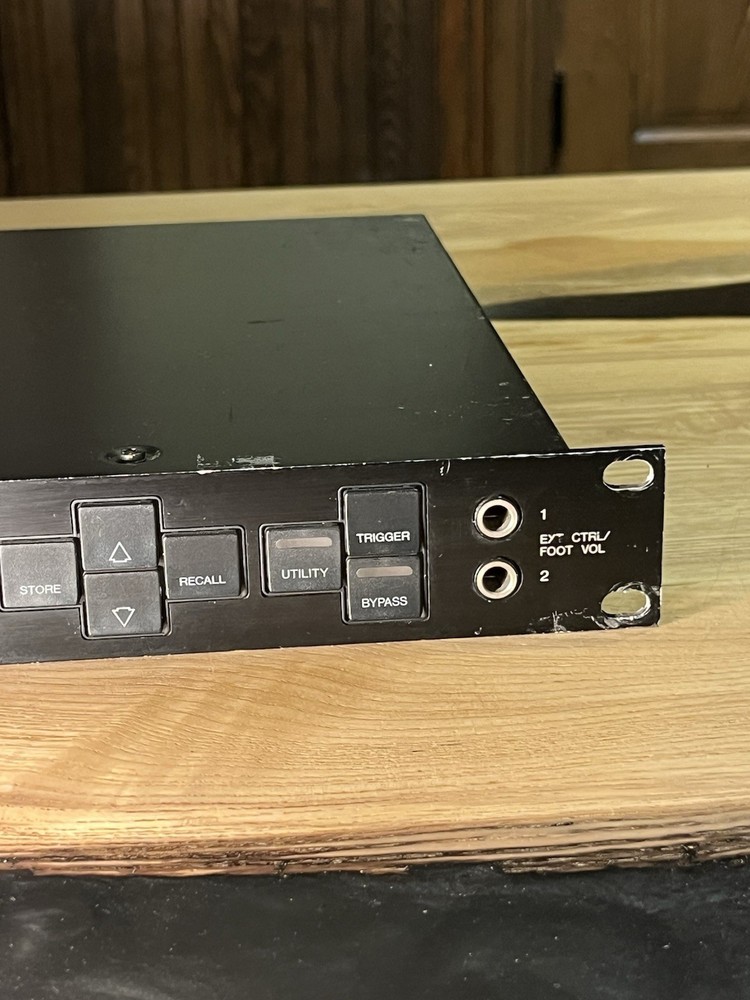 Yamaha SPX900 Professional Multi Effect Processor