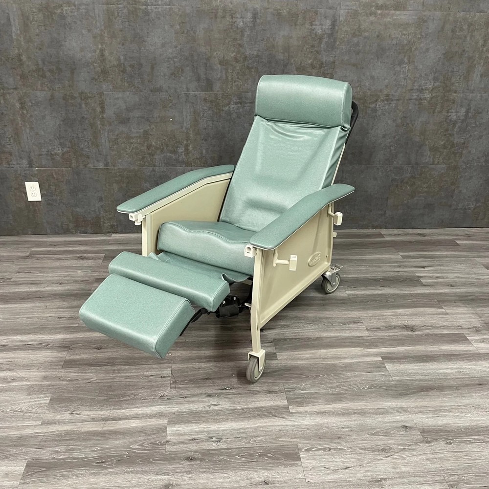 Invacare Deluxe 3 Position Recliner