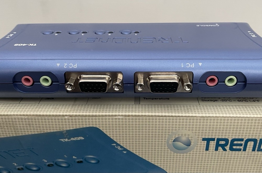 Trendnet 4-Port USB KVM Switch Kit with Audio Model TK-409K