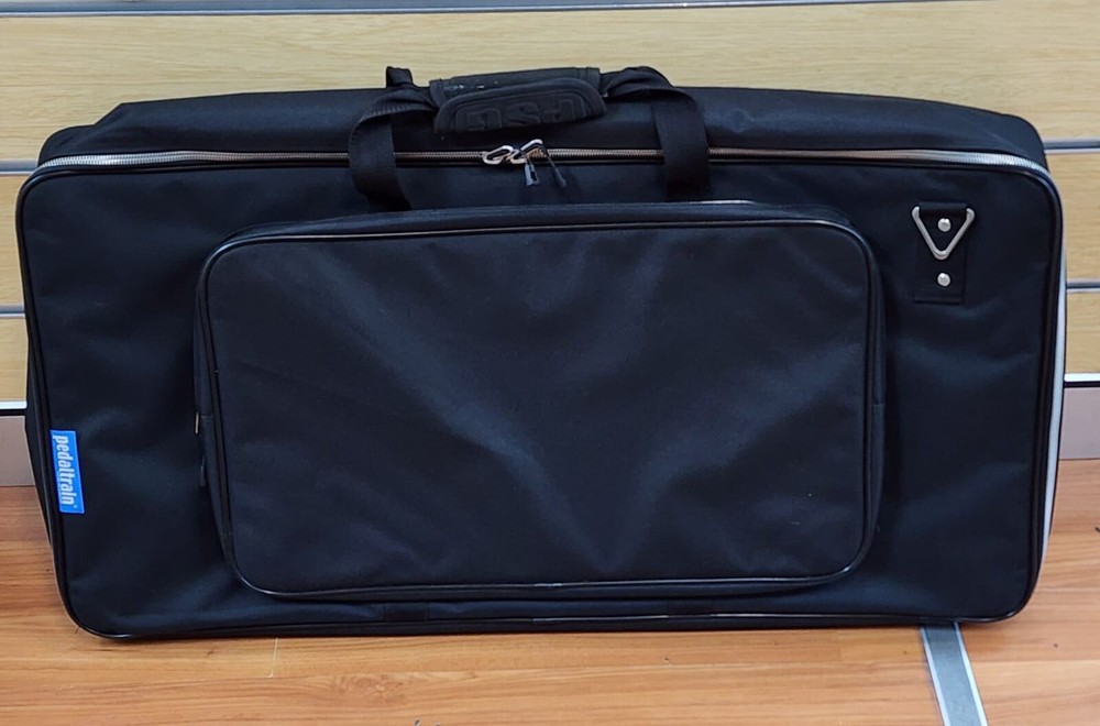 Pedaltrain NOVO 32 Pedal Board with Soft Case