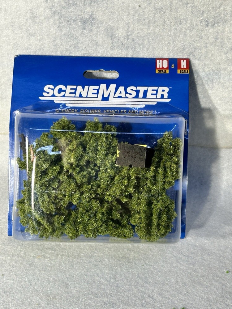 Nice Walthers Spring Trees 10 Pack HO