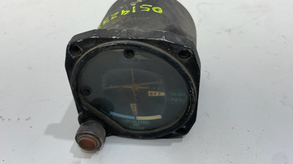Weston Electric Glide Path LOC Indicator Model 888 Type 3Y2 Flight Instrument