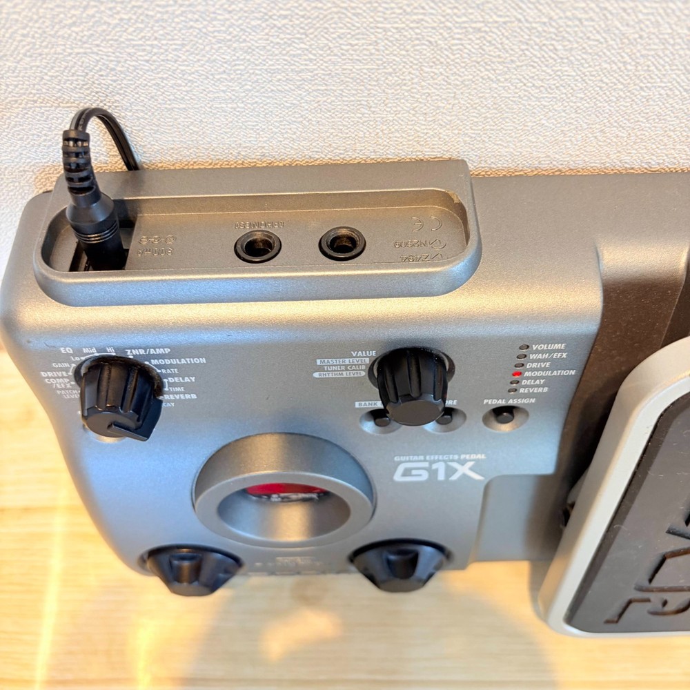 Zoom G1X Guitar Multi-Effects Processor Pedal with Expression Pedal Used Japan
