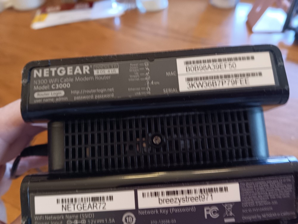 Netgear72 C3000 DOCSIS 3.0 Wireless Ethernet WiFi Cable Modem Router