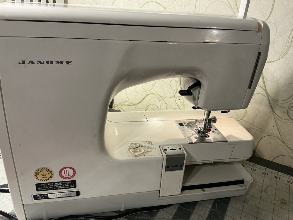 Janome Memory Craft 9000 Computerized Sewing and embroidery machine.