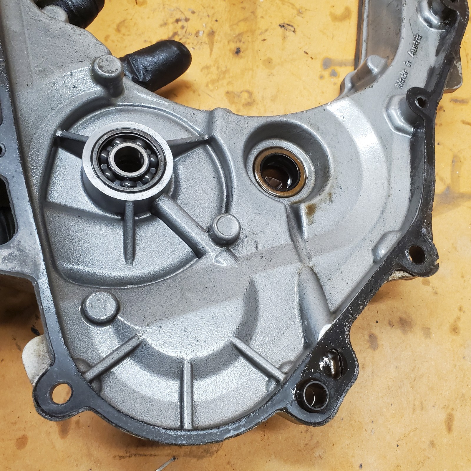 2010 KTM 450 XCW Inner Clutch Cover Side Case Water Pump 78030001000