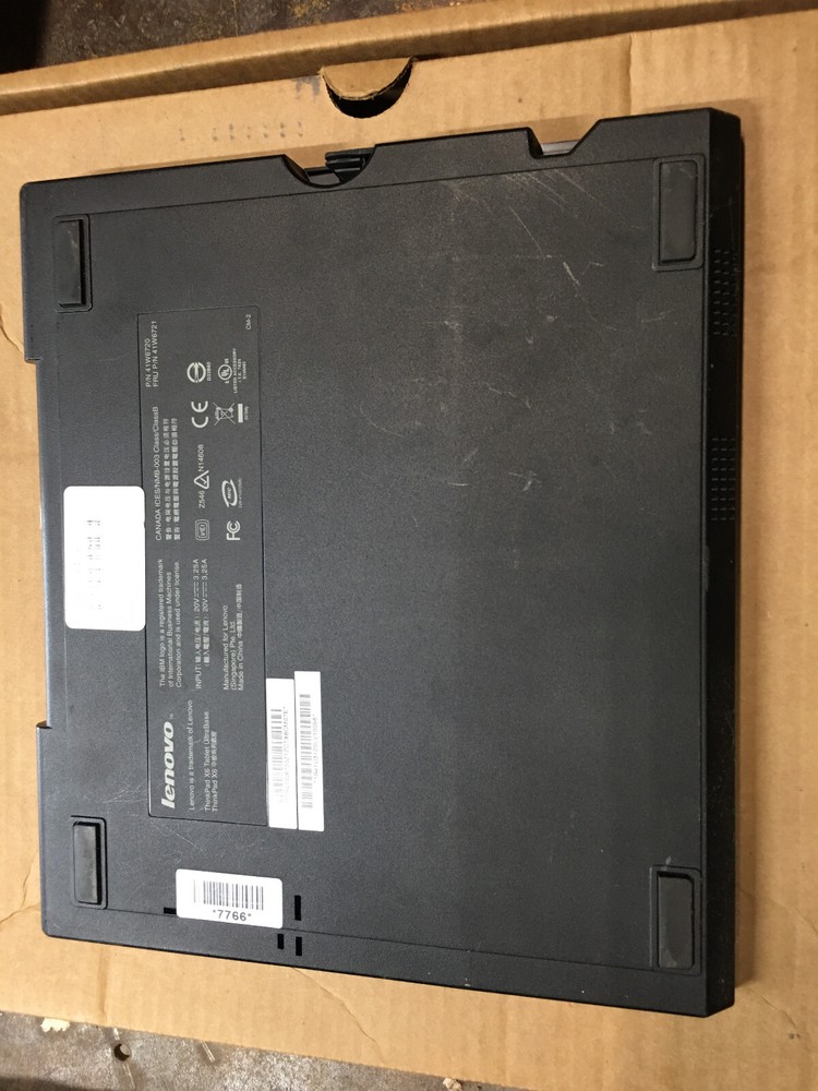 Lenovo ThinkPad Docking Station TYPE 2505