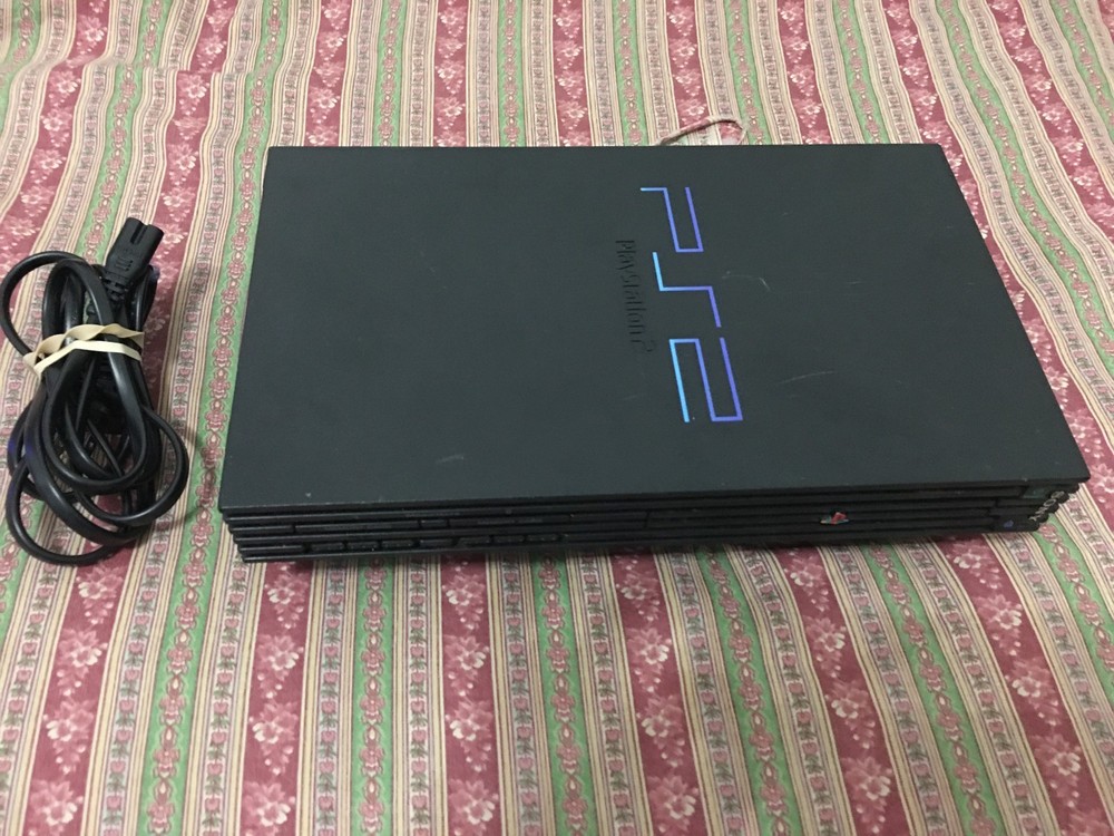 Sony PlayStation 2  Console (read description)
