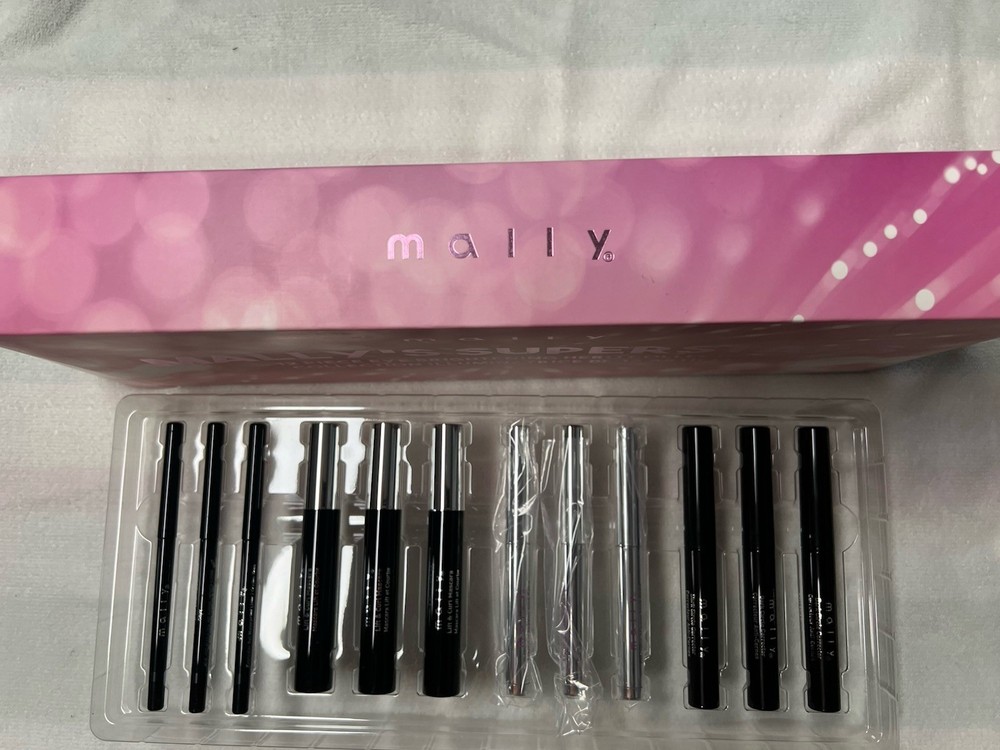 Mally’s Eye Bright Hero Collection