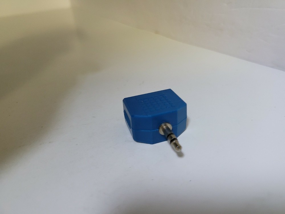 NEW Blue Stereo Plug Male to Dual 3.5mm Female Jack Audio Adapter Splitter #E14