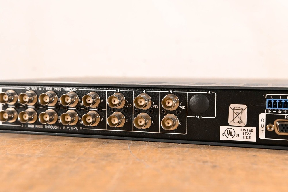 Extron DVS 406 6-Input Digital Video Scaler with Seamless Switching CG01VF7