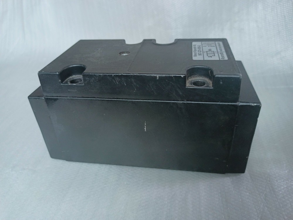 Rexroth Bosch 5672310002 Pneumatic Directional Valve