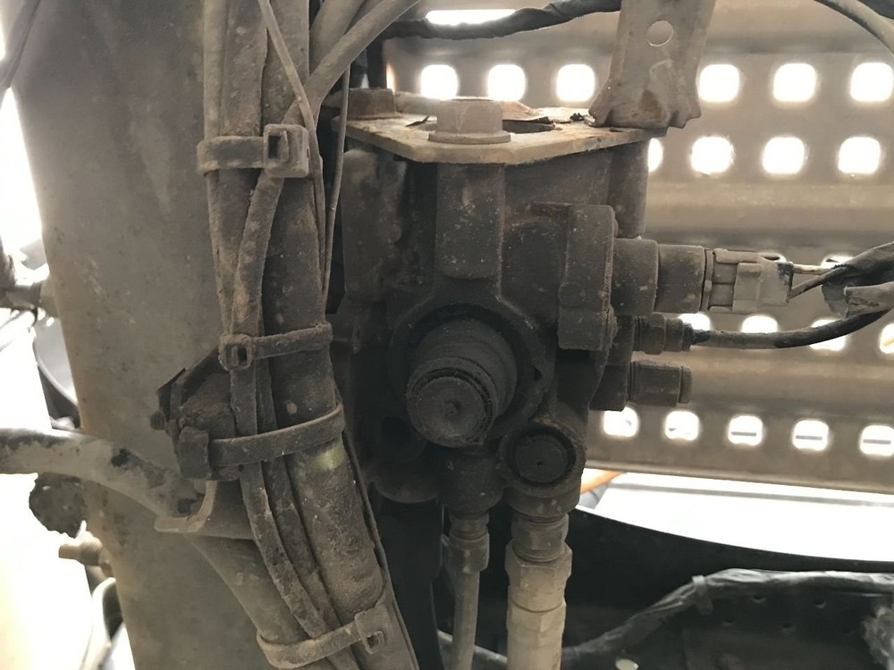 Bendix AD-IS Air Dryer - Used