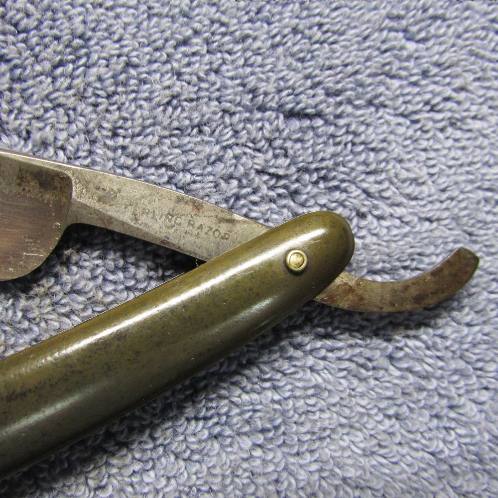 Straight Razor: Sterling Razor / Hollow Ground Blade Etch