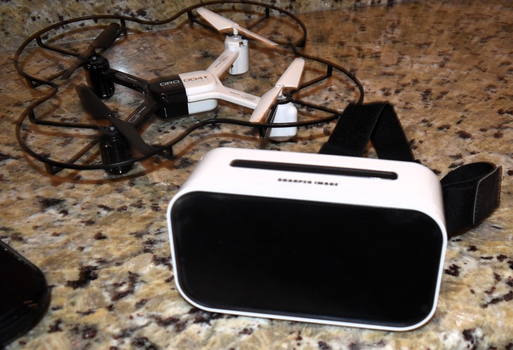 Sharper Image FPV Streaming Drone DRO 004