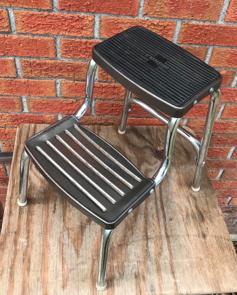 VINTAGE GRISWOLD TWO STEP STOOL