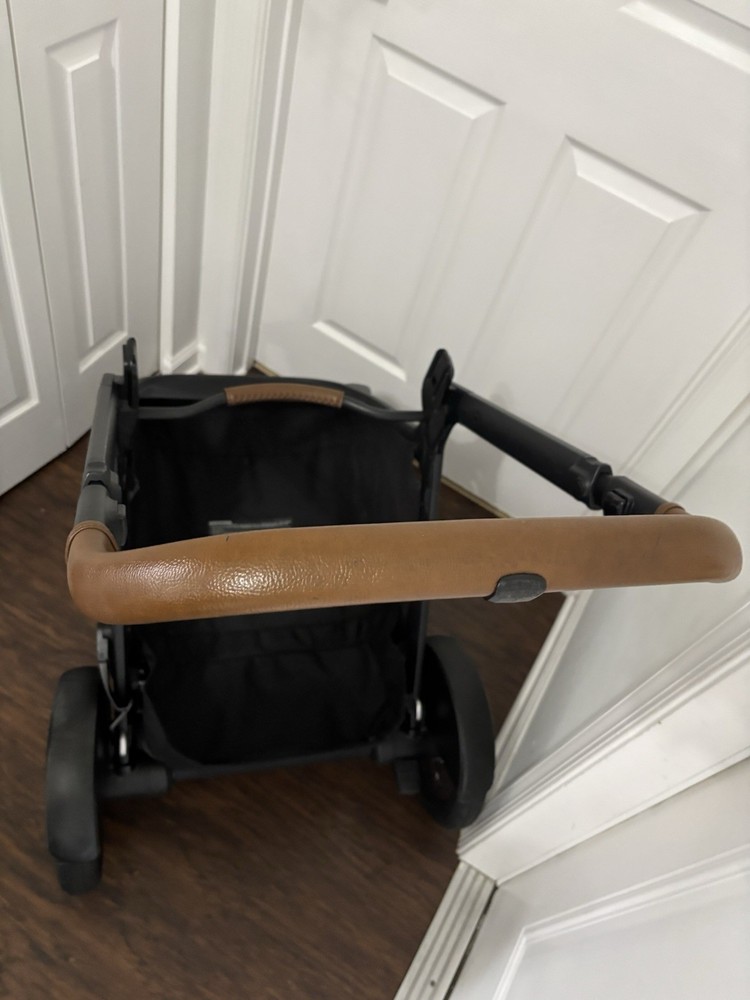 Nuna Demi Grow frame