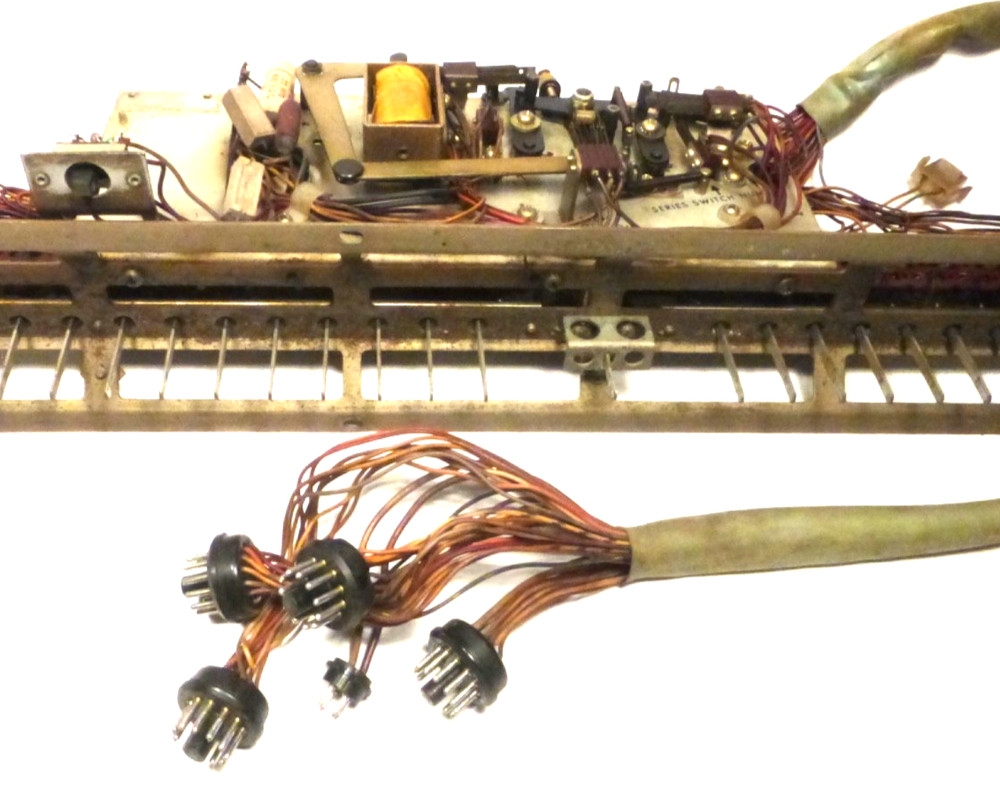 WURLITZER 3100 JUKEBOX part: UNTESTED BUTTON RACK w/ ALL CABLES